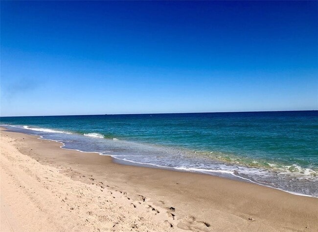 Building Photo - 2000 S Ocean Blvd Unit #5