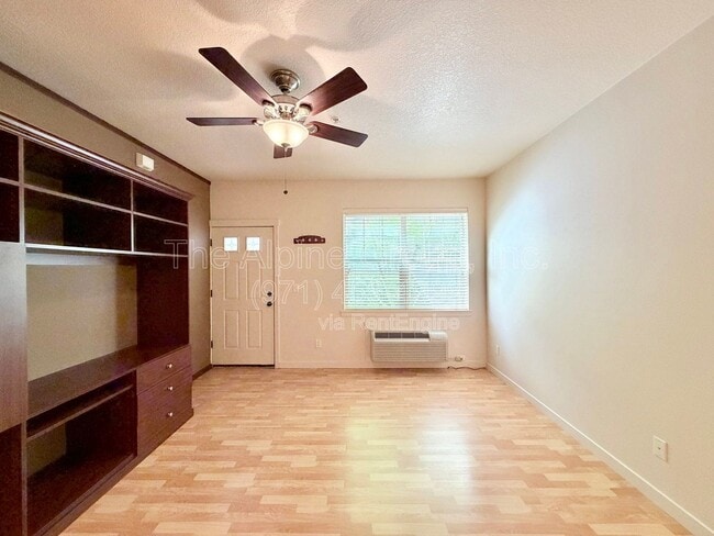 Photo - 657 NE Garswood Ln