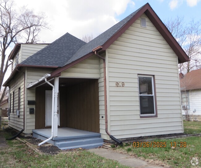 Building Photo - 919 Walnut St Rental