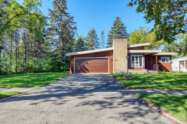 Photo - 1817 14th St S