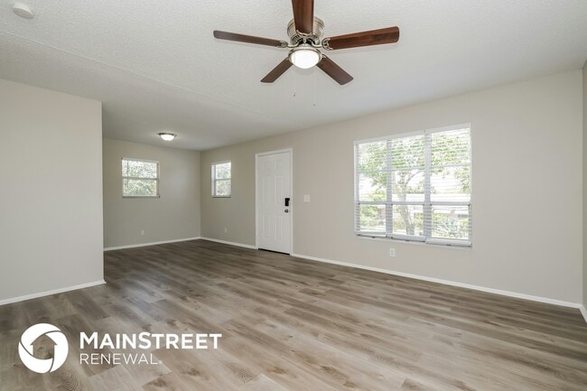 Photo - 425 S Disston Ave