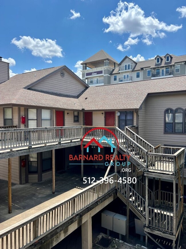 Photo - 402 N Fredericksburg St Apartment Unit # 10