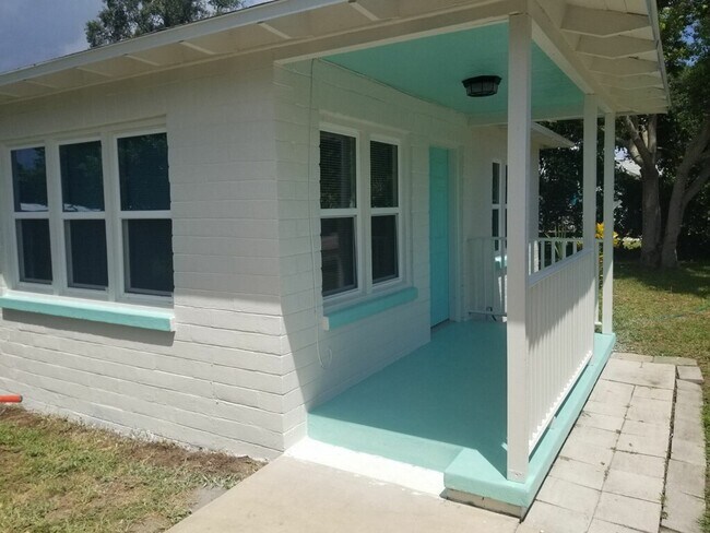 Photo - 152 Daytona Ave