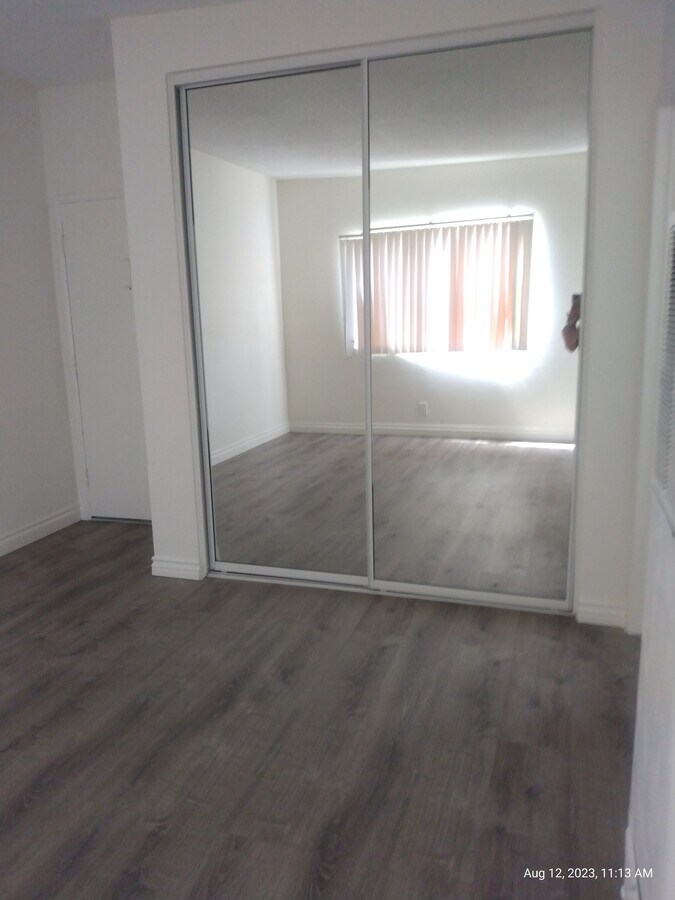 Photo - 11290 Ohio Ave Unidad 01