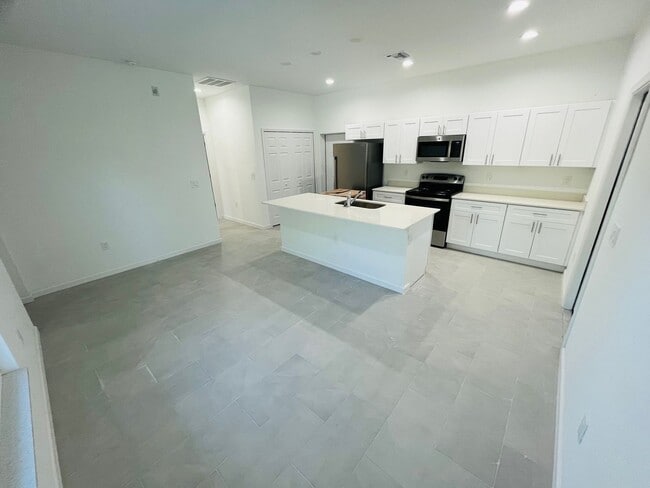 Photo - Brand New 1/1/-  Lehigh Acres