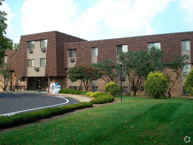 Building Photo - Shadow Run Rental