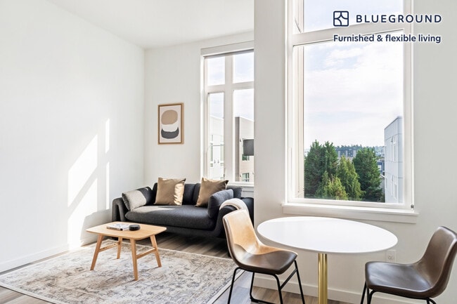 Photo - 8709 161st Avenue Northeast Unit FL5-ID923