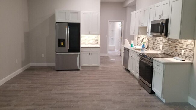 Photo - 415 Washington St Unidad B Rental