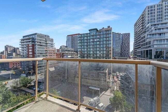 Photo - 145 York St Unit 802