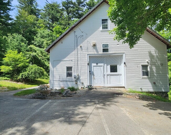 Building Photo - 63 Highland Ave Unit 1