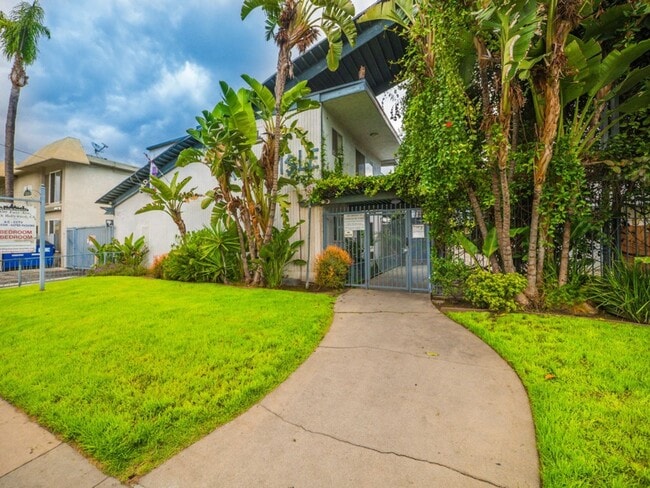 Photo - 5650 Fair Ave