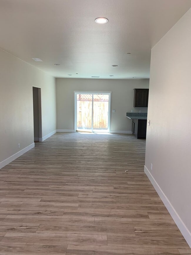 Photo - Newer Home for rent
