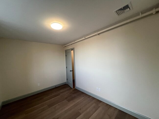 Photo - 160 Seabury St Unit 29