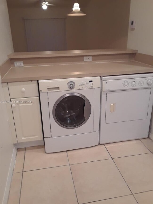 Photo - 3828 SW 48th Ave Unit D-27