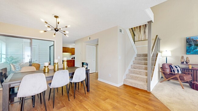 Photo - The Columns at Lake Ridge