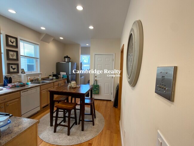 20 Radcliffe Rd Unit 1A