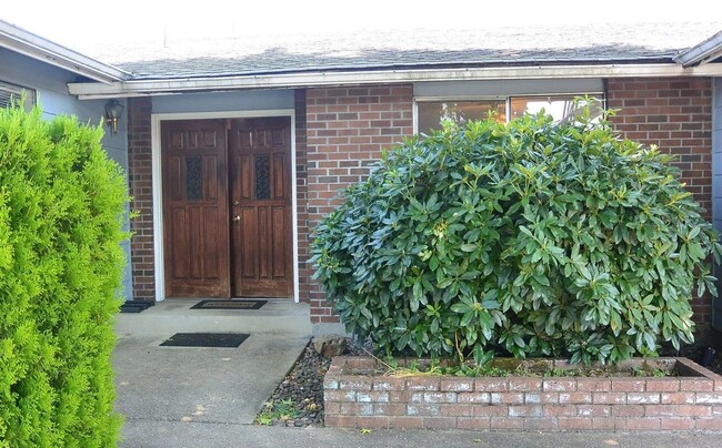 Photo - 1105 N Parkway Ave