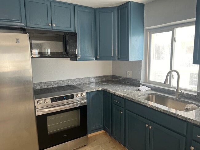 Photo - 3137 S Atlantic Ave Apartment