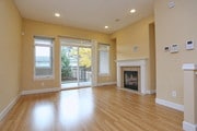 3BR, 2.5BA - 1,524 SF