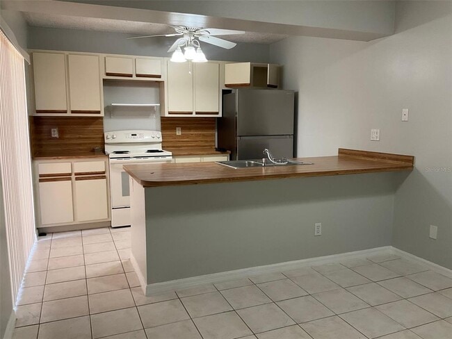Photo - 5282 Coral Ct Unit 620