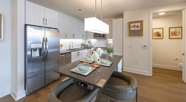 Photo - Downtown Studio at $1,680 — 1.5 Months Fre... Unit TTS