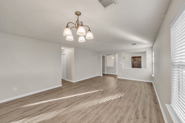 Photo - 9518 Milas Way