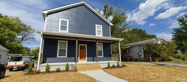 Building Photo - 5-bedroom home with 3 car garage and fully...