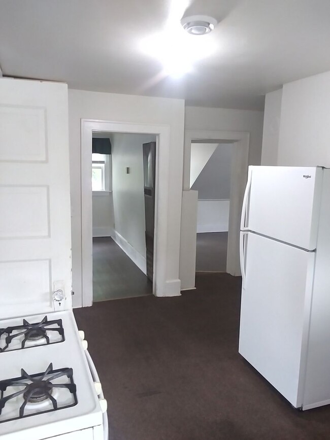 Photo - 713-713-713-712 13th Ave Unidad 713 1/2-13th Avenue