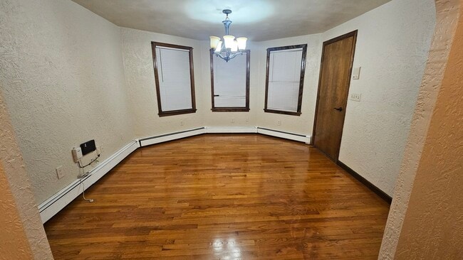 Building Photo - 800 Plainfield St