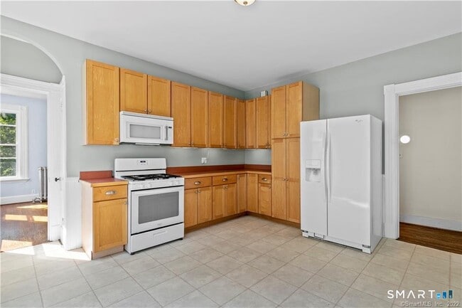 Building Photo - 171 Norton St Unit 2