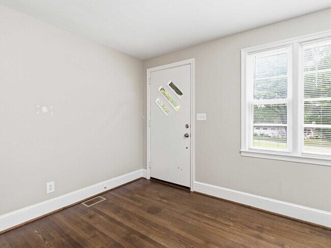 Photo - 1388 Boiling Springs Rd