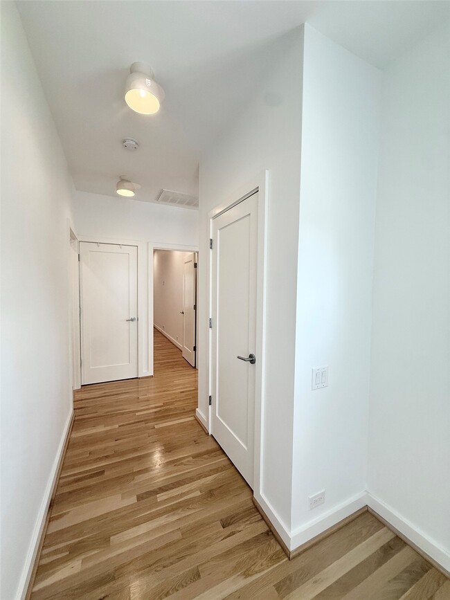 Photo - 1401 Branard St