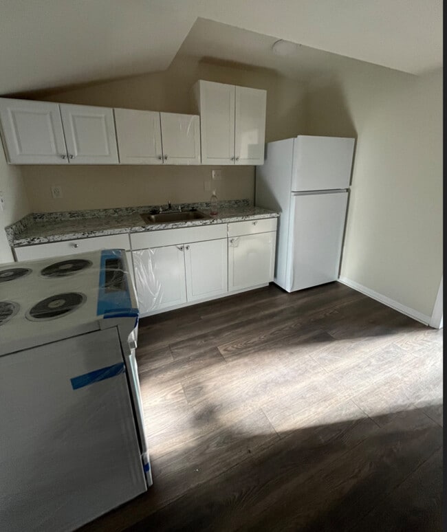 Photo - 2715 Dundeen St