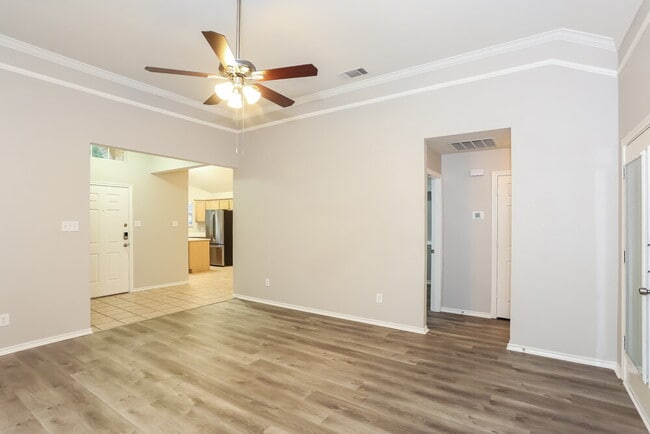Photo - 5628 Indian Hill Dr
