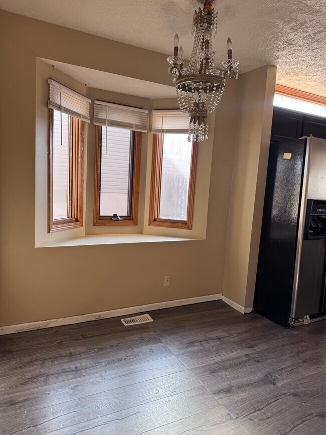 Photo - 7804 S 71st Ave