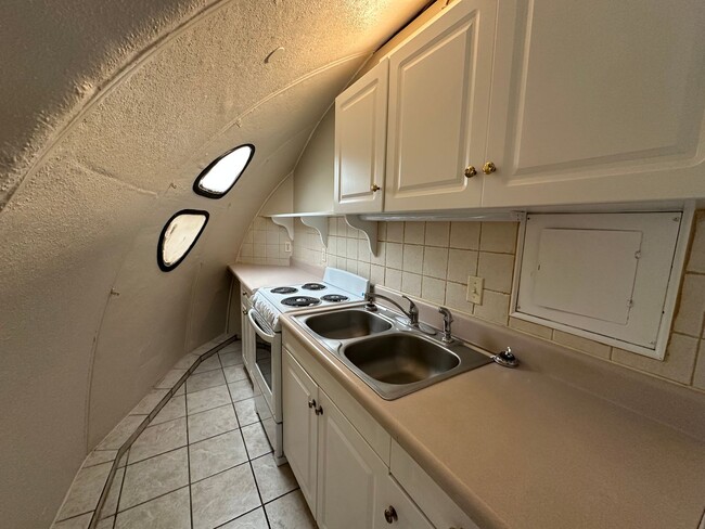 Photo - 3313 Old Forest Rd Apartment Unit 1.5