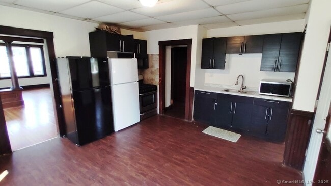Photo - 221 Camp St Unit 3