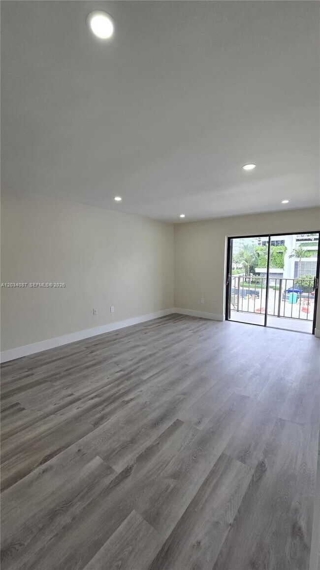 Photo - 9124 Collins Ave Unit 304