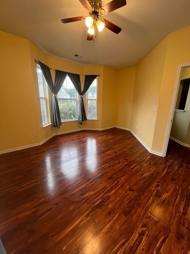 Photo - Beautiful 4-Bedroom 3 Bath Home with Neighborhood Pool!