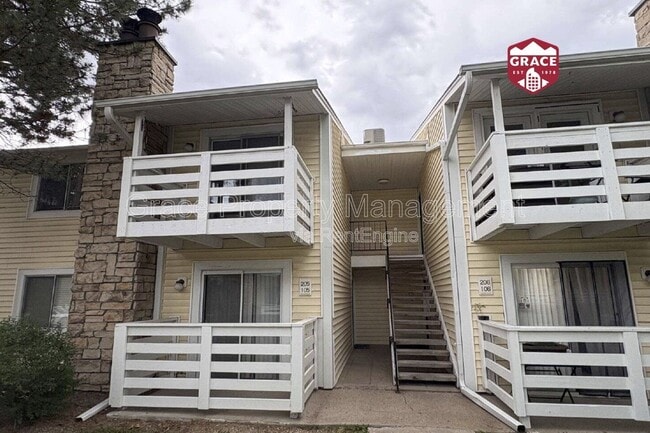 Building Photo - 8555 E Fairmount Dr Unit B205
