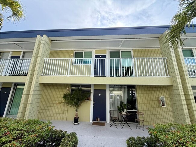 Building Photo - 1301 S Howard Ave Unit C8