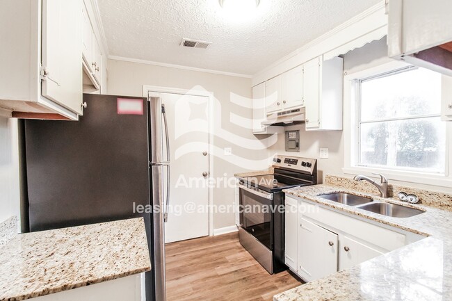 Photo - 408 Camellia Cir