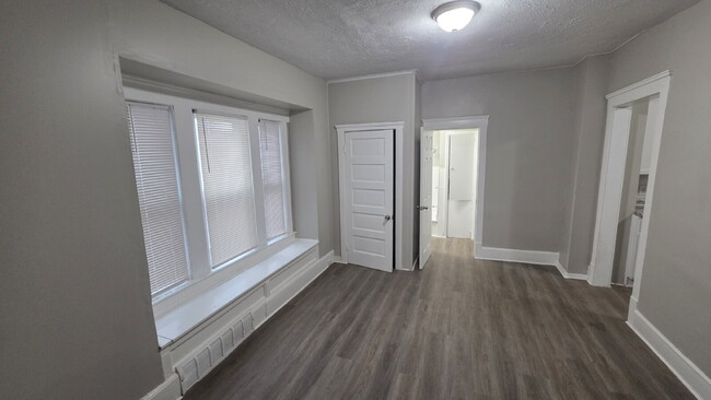 Photo - "2 Bedroom Duplex w/Built in Wine Rack!?! Whaaat?!?!" Unit 1