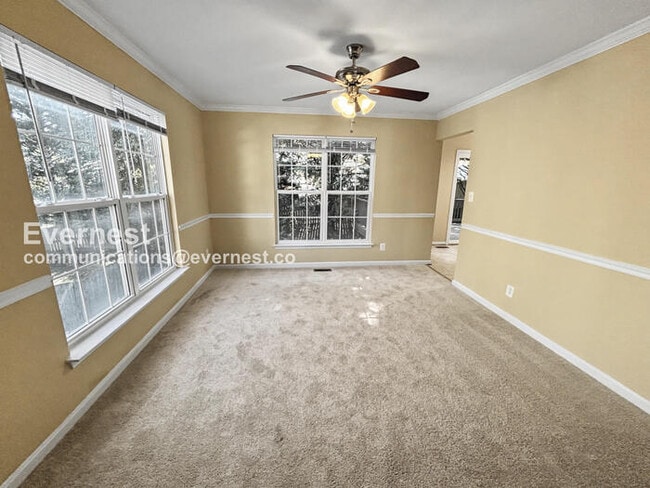 Photo - 8 Sarrington Ct