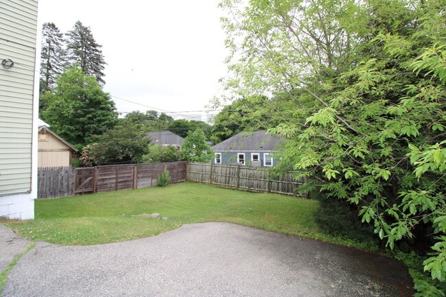 4 Bicknell St