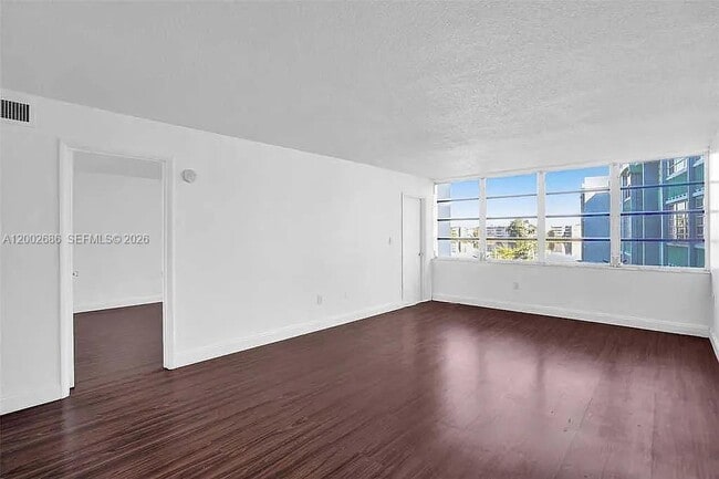 Photo - 1501 NE Miami Gardens Dr Unit 252