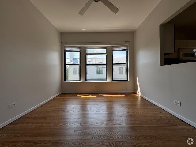 Building Photo - 2 bedroom in Chicago IL 60613 Unit 2E Rental