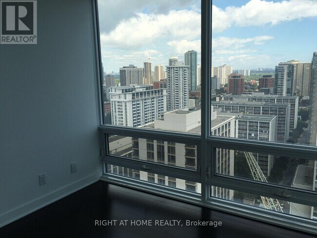 Photo - 15 Grenville St Unit 2310