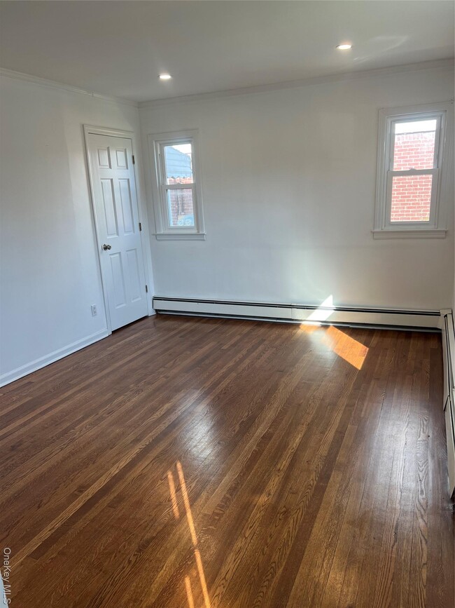 Photo - 1016 Oaks Dr