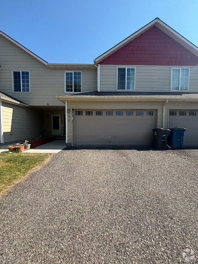 Building Photo - Charming 3-Bedroom  2.5 Bath retreat in Be... Rental